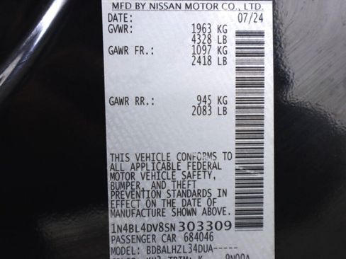 Used 2025 Nissan Altima 2.5 SV FWD image 41