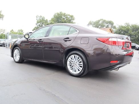 Used 2013 Lexus ES 350 w/ Luxury Pkg FWD image 3