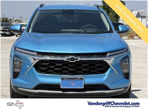 Used 2025 Chevrolet Trax LT w/ Driver Confidence Package FWD image 7