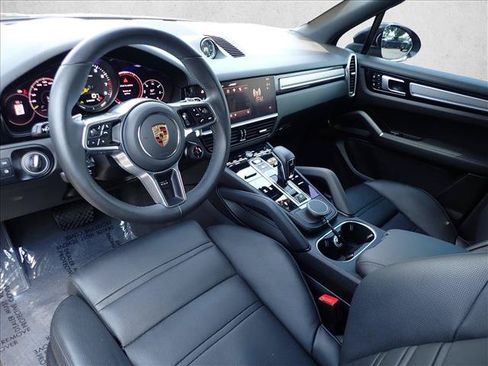 Used 2023 Porsche Cayenne Platinum Edition AWD/4WD image 10