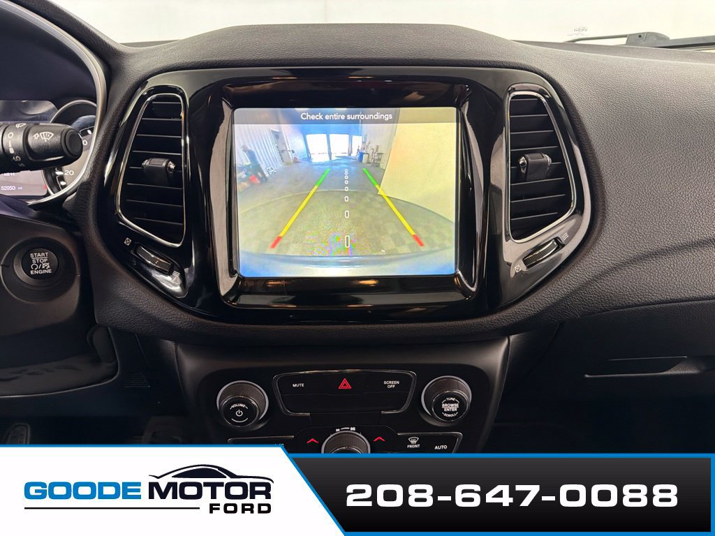 Used 2020 Jeep Compass Limited AWD/4WD image 16