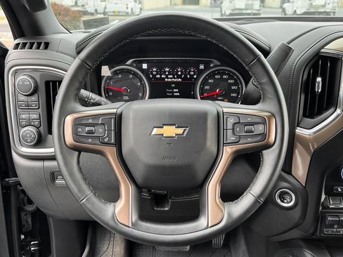 Used 2023 Chevrolet Silverado 2500 High Country image 23