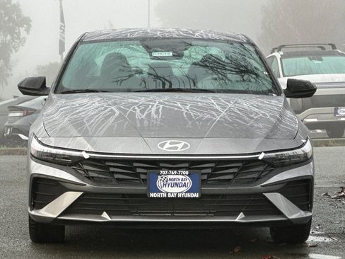 New 2026 Hyundai Elantra Sport image 9