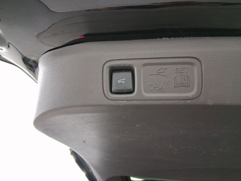 Used 2021 Ford Expedition Limited image 28