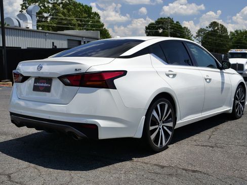 Used 2020 Nissan Altima 2.5 SR FWD image 17