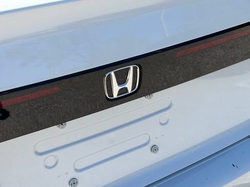 Certified 2025 Honda Accord SE image 17