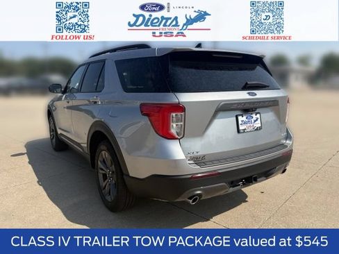 Certified 2024 Ford Explorer XLT w/ Equipment Group 202A AWD/4WD image 3