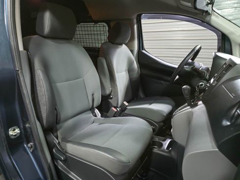 Used 2017 Chevrolet City Express LT image 17