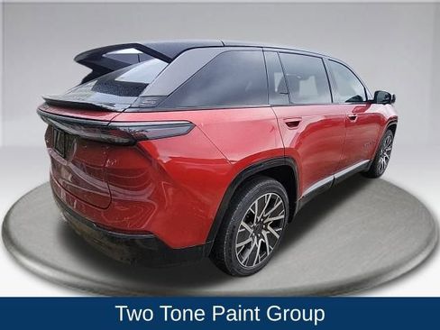 Used 2025 Jeep Wagoneer S Limited image 8