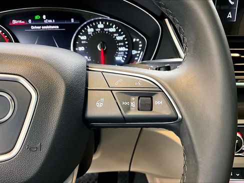 Used 2023 Audi Q5 2.0T Premium w/ Convenience Package image 25