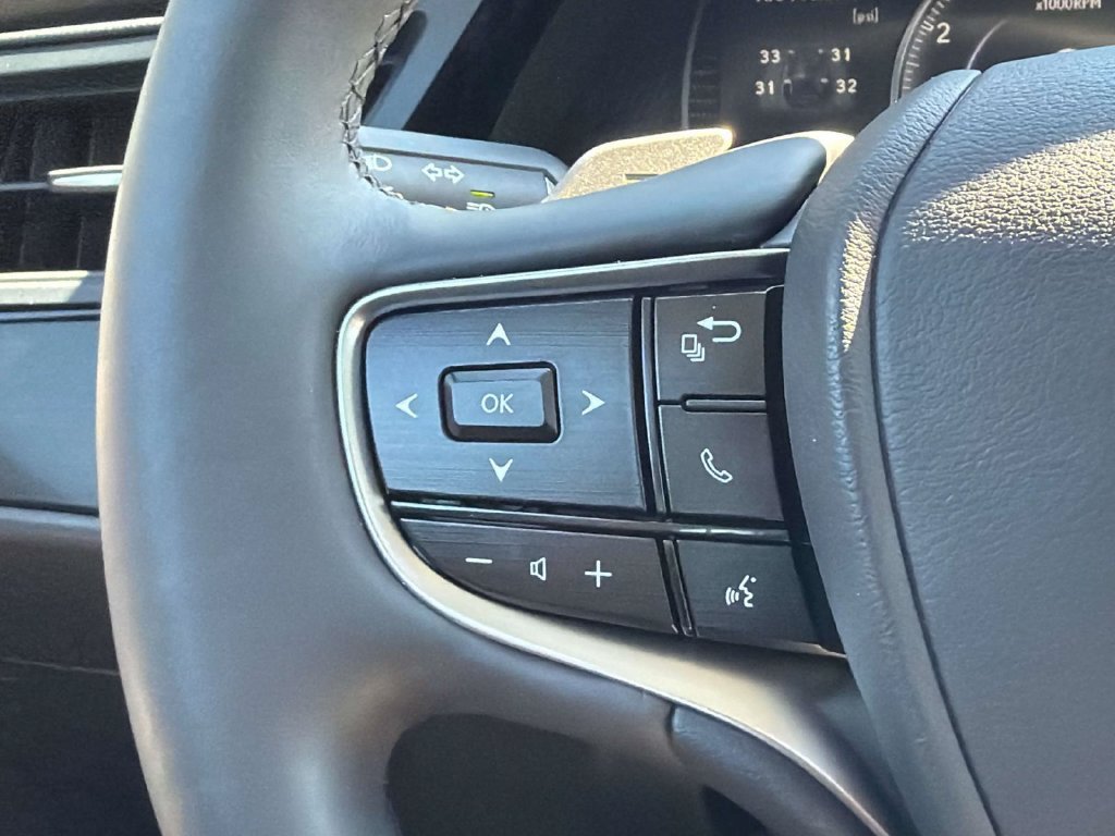 Used 2023 Lexus ES 350 w/ Premium Package FWD image 36