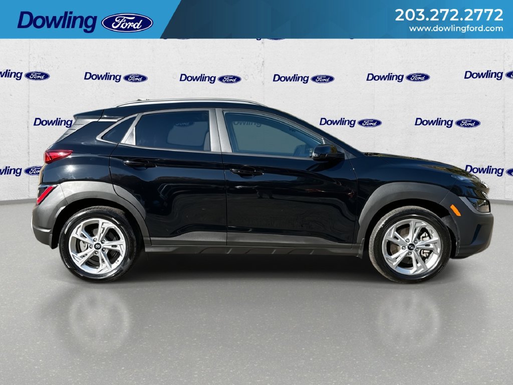 Used 2023 Hyundai Kona SEL AWD/4WD image 9