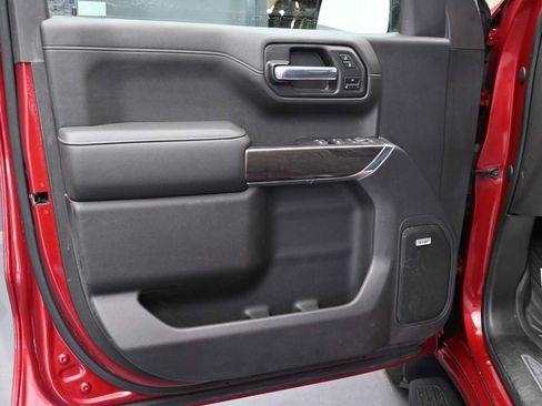 Used 2020 Chevrolet Silverado 1500 LTZ w/ LTZ Premium Package AWD/4WD image 8