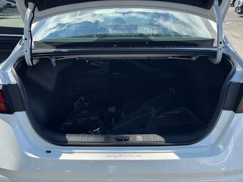 New 2025 Nissan Altima 2.5 SR w/ SR Premium Package image 22