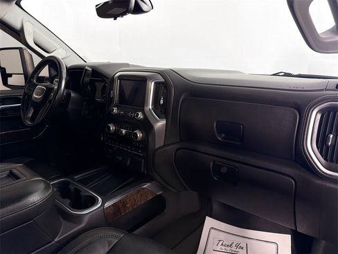 Used 2020 GMC Sierra 3500 Denali w/ Denali Ultimate Package image 28