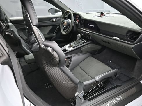 Certified 2025 Porsche 911 GT3 RS RWD image 29