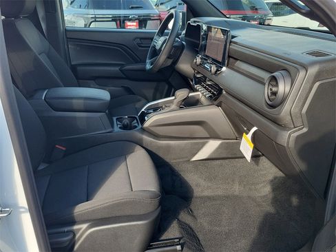 New 2026 Chevrolet Colorado W/T image 13