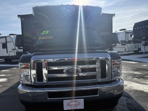 Used 2023 Ford E-450 and Econoline 450 Super Duty w/ Motorhome Prep Package image 4
