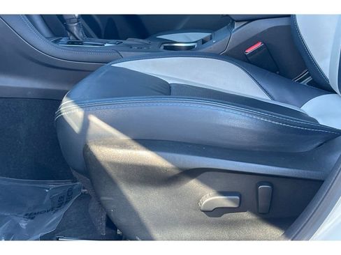 Certified 2023 Subaru Crosstrek Hybrid w/ Moonroof Package w/Navigation image 13