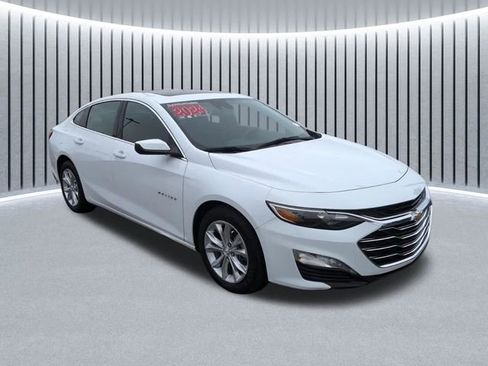 Used 2024 Chevrolet Malibu LT image 1