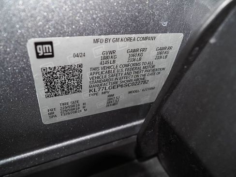 Certified 2025 Chevrolet Trax RS w/ Driver Confidence Package image 41