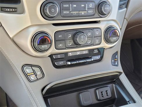 Used 2019 GMC Yukon Denali w/ Denali Ultimate Package image 25