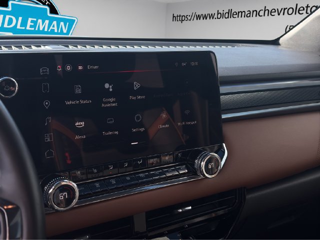 Used 2024 GMC Canyon AT4 w/ AT4 Premium Package AWD/4WD image 17