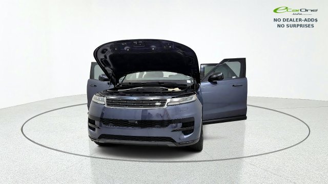 Used 2024 Land Rover Range Rover Sport SE AWD/4WD image 12