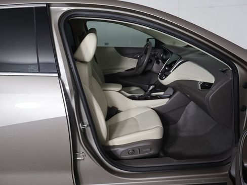 Used 2024 Chevrolet Malibu LT FWD image 30