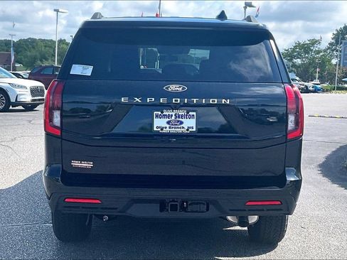 New 2027 Ford Expedition Active AWD/4WD image 4