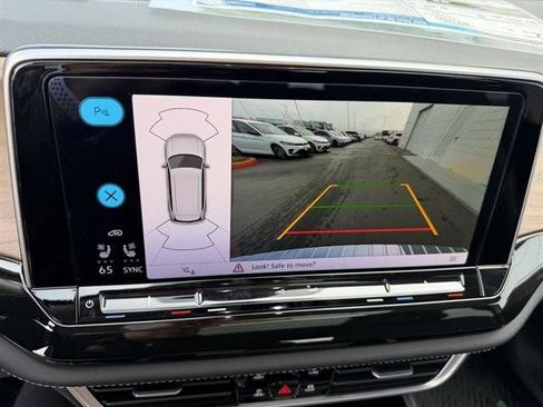 New 2026 Volkswagen Atlas SE image 23