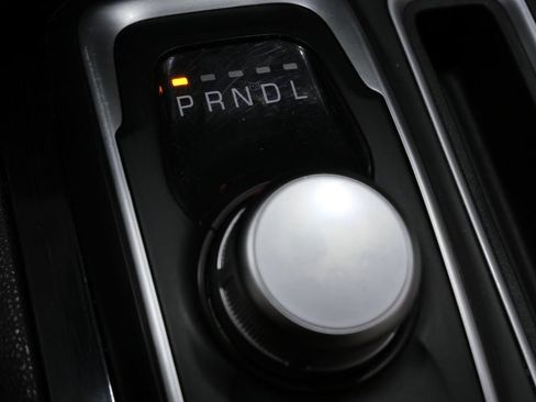 Used 2023 Chrysler 300 Touring RWD image 19