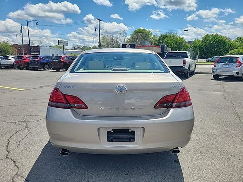 Used 2008 Toyota Avalon Limited FWD image 4