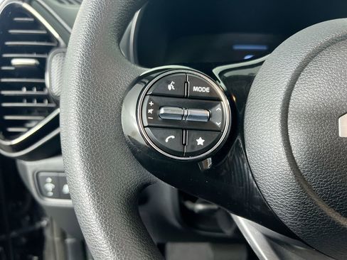 Certified 2024 Kia Soul LX w/ Option Group 015 image 18
