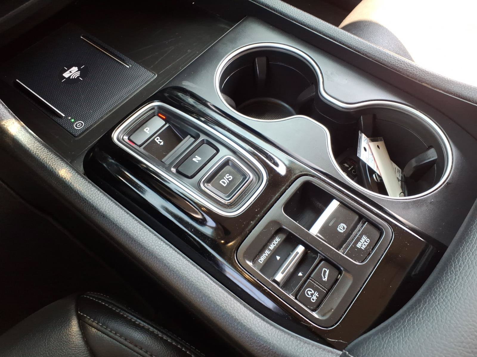 Certified 2024 Honda Pilot Touring image 13