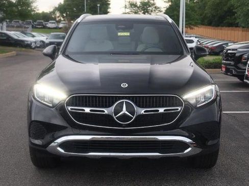 Used 2024 Mercedes-Benz GLC 300 4MATIC image 4