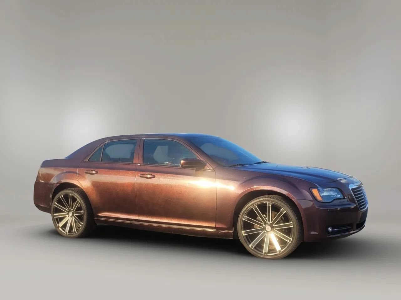 Used 2013 Chrysler 300 S RWD image 27