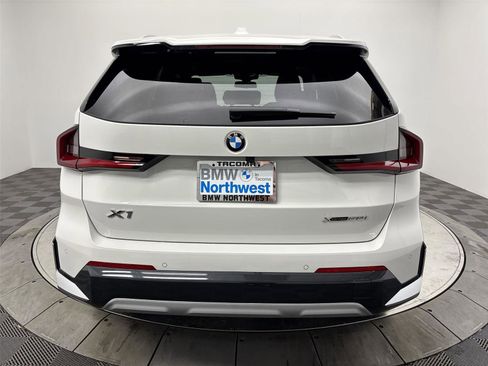 New 2026 BMW X1 xDrive28i w/ Technology Package AWD/4WD image 15