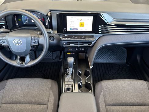 Used 2026 Toyota Camry LE FWD image 12