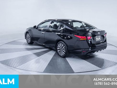 Used 2025 Nissan Altima 2.5 SV FWD image 7