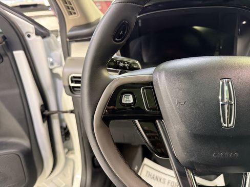 Used 2025 Lincoln Corsair FWD w/ Equipment Group 101A image 14