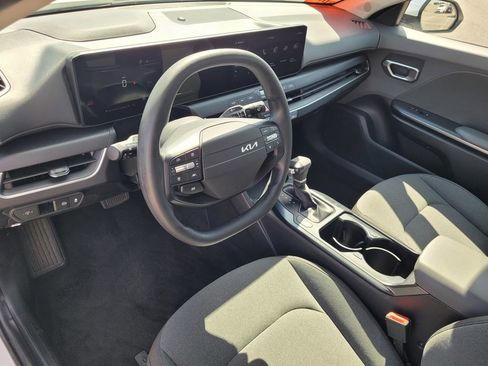 Used 2025 Kia K4 FWD image 7