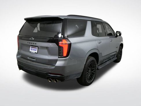 Used 2025 Chevrolet Tahoe Z71 w/ Comfort Package AWD/4WD image 3