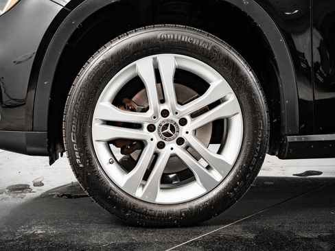 Used 2019 Mercedes-Benz GLA 250 4MATIC image 13