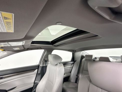 Used 2018 Honda Accord EX-L image 14