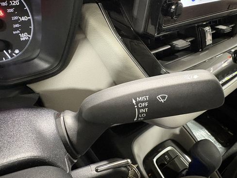 Used 2025 Toyota Corolla LE FWD image 19