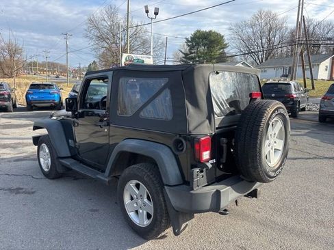 Used 2012 Jeep Wrangler Sport AWD/4WD image 6