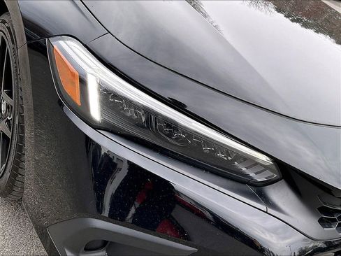 Used 2024 Honda Civic Sport image 28