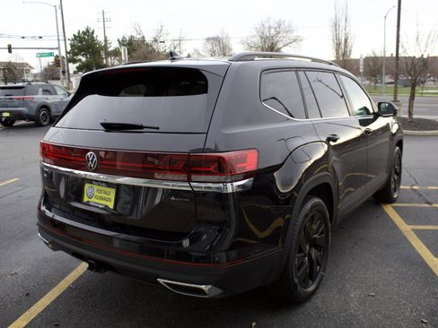 New 2026 Volkswagen Atlas SE image 5