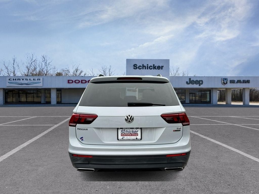 Used 2018 Volkswagen Tiguan S AWD/4WD image 2